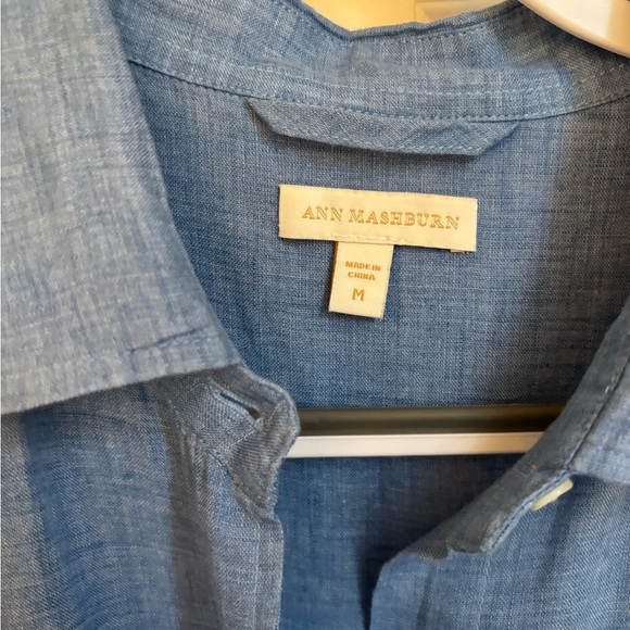 Ann Mashburn Shirtwaist Dress in Blue Linen
Size M - Picture 2 of 4